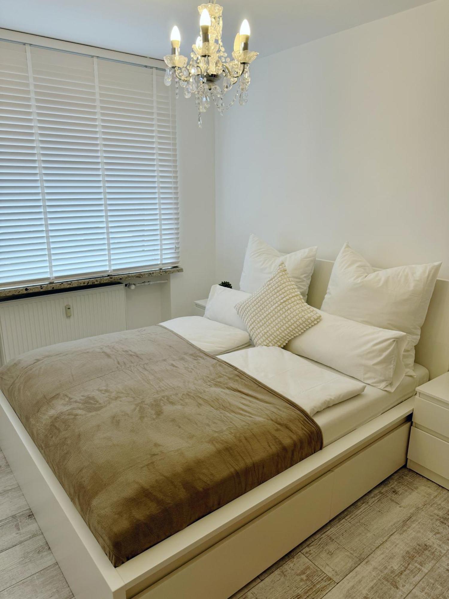 90M2 I Central I Netflix I Wifi I Free Parking I Lia Apartments 汉诺威 外观 照片